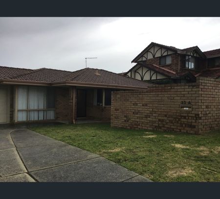23a Oldham Street, Hillarys, WA 6025 - Photo 3