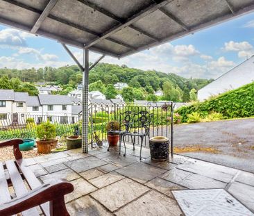 5 bedroom detached house to rent - Photo 2