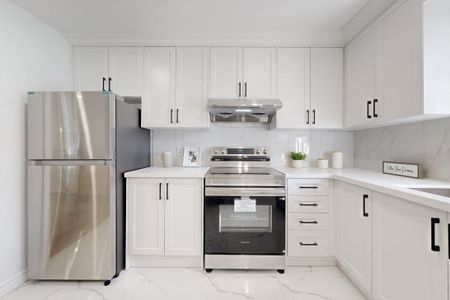 For Lease - 282 Haig Street, Oshawa, Ontario - Photo 4