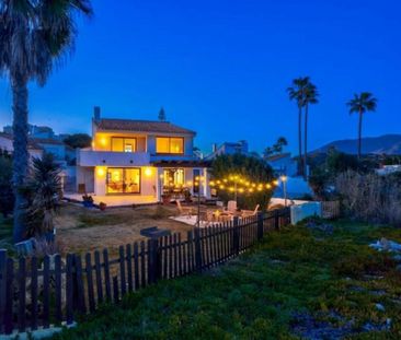 Luxury Villa for rent in Estepona, Andalusia - Photo 6