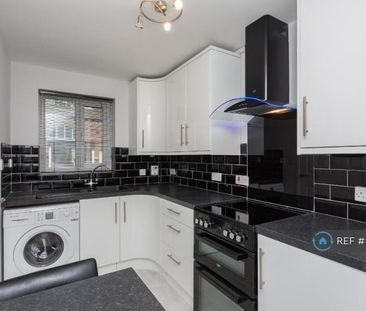 2 bedroom end of terrace house to rent - Photo 2