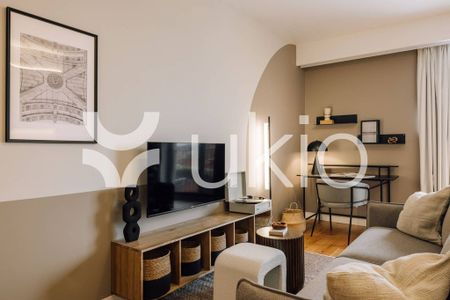 2 bedroom luxury Apartment for rent in Lisbon, Portugal - Photo 5