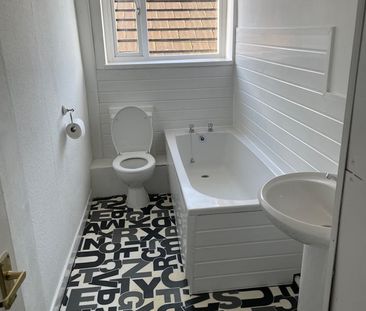 1 Bed Flat, Hyde Road, M18 - Photo 5