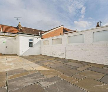 Dobson House, Harland Lane, Driffield, YO25 - Photo 1