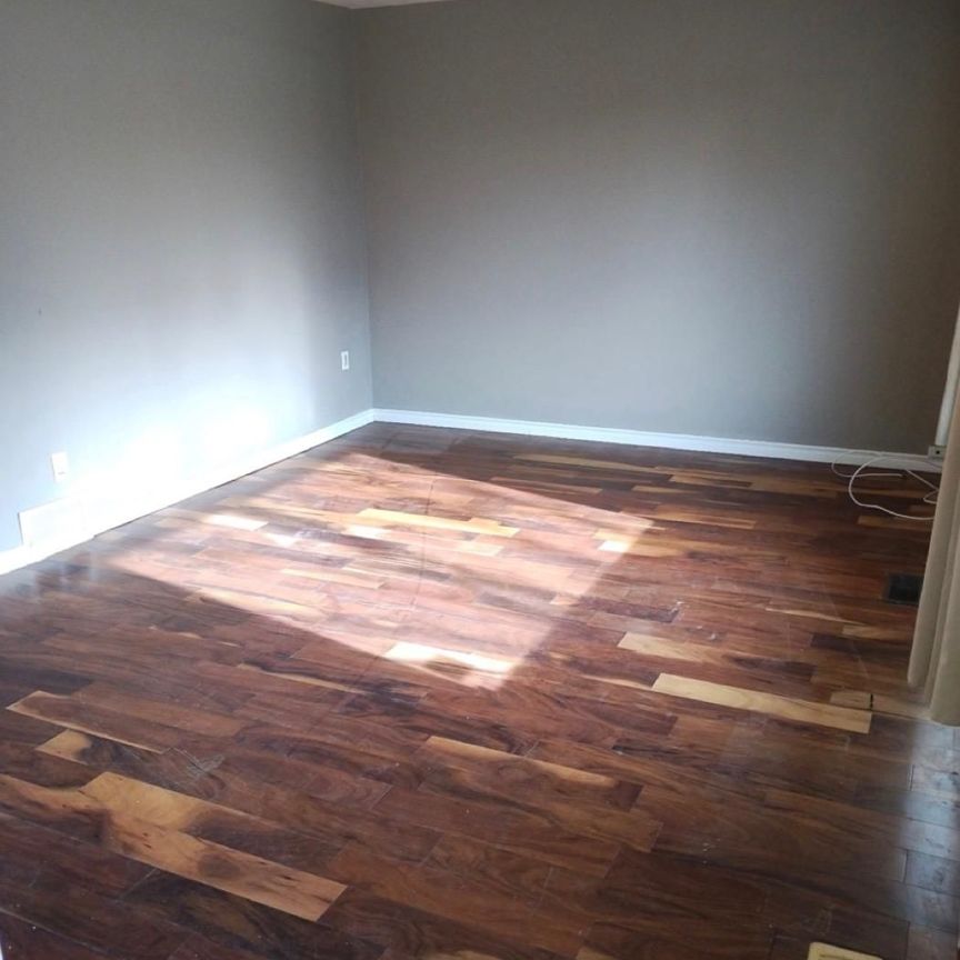 For Lease - 6391 Mcleod Road Unit# UNIT#1, Niagara Falls, Ontario - Photo 1