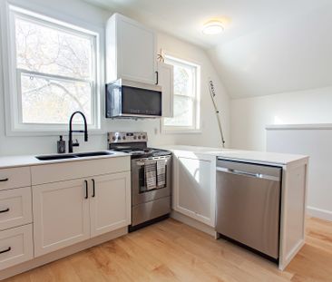 For Lease - 97 ALBERT Street Unit# Upper, Orillia, Ontario - Photo 2