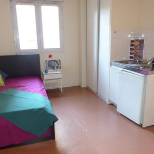 Location Appartement 1 pièce 17m² GRENOBLE 38000 - Photo 2
