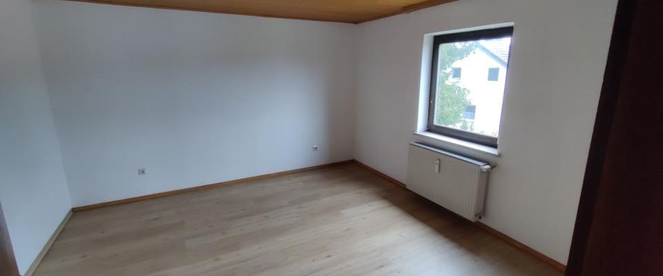 EG-Wohnung mit Garten in Zwiesel zu vermieten - Foto 1