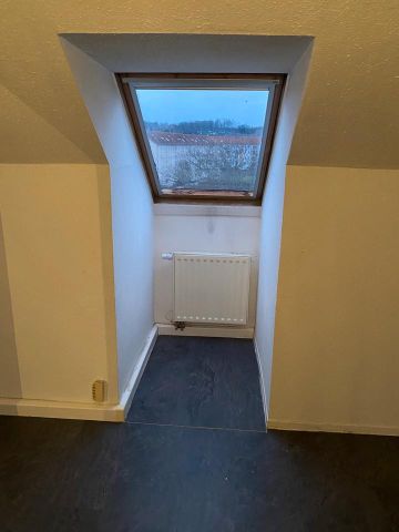 Dein gemütliches Zuhause im Dachgeschoss- 1-Raumwohnung ab 01.03. - Photo 5