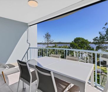 Immaculate 3-Bedroom Furnished Apartment with Private Rooftop & Riv... - Photo 5