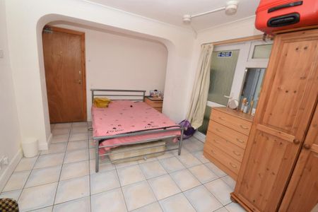 4 bedroom house to rent - Photo 4