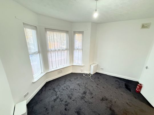 2 Bed Flat, Church Lane, M9 - Photo 1