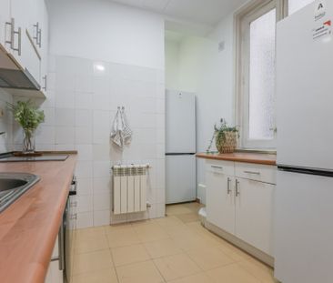 Cozy Room in the Heart of Madrid - Photo 3