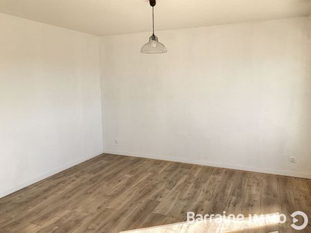 Location appartement à Lorient, 2 pièces 40.39m² - Photo 2