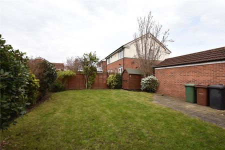 12, Thirsk Grove, Heritage Village, Leeds, LS10 4UH - Photo 4