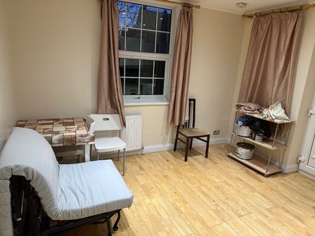 1 Bed Flat, Neeld Crescent, HA9 - Photo 2