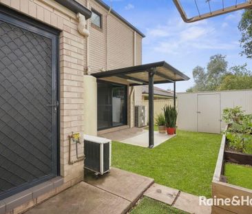 714A The Horsley Drive, Smithfield, NSW 2164 - Photo 2