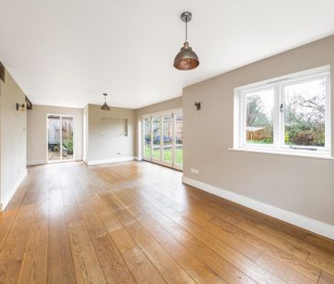 4 bedroom detached house to rent - Photo 1