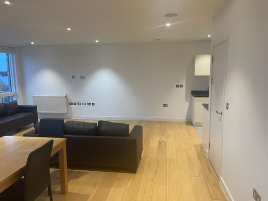 3 bedroom flat to rent - Photo 1