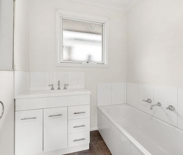 16 Crown Street, Flemington VIC 3031 - Photo 2