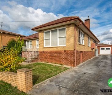 30 Ernest Street, Queanbeyan - Photo 1