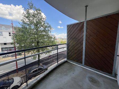Location Appartement 2 pièces 35m² RODEZ 12000 - Photo 3