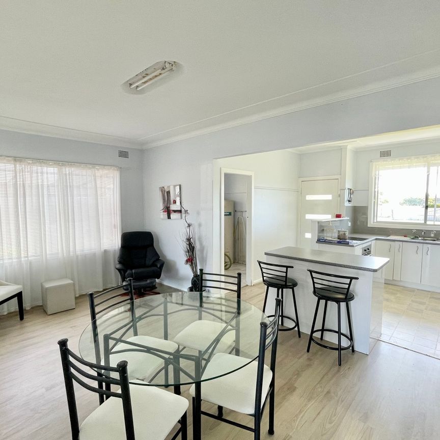 26 Pelican Street, Swansea NSW 2281 - House For Rent | Domain - Photo 1