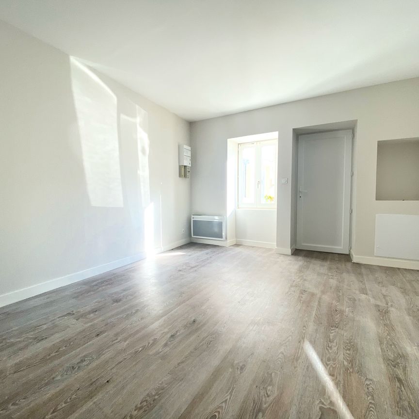 Location Appartement 1 pièce 17m² NIORT 79000 - Photo 1