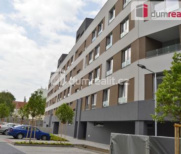 Pronájem bytu 1+kk a garsoniéry 33 m² - Фото 2