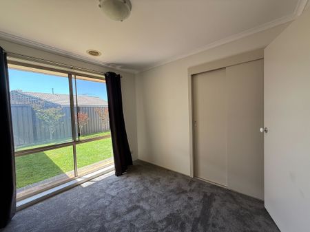 Spacious and Modern Home Available for Lease - Photo 3