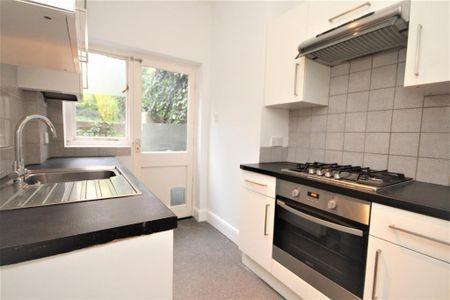 1 bedroom flat to rent - Photo 3