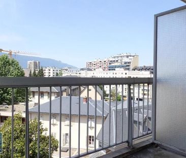 Location Appartement 2 pièces 55m² CHAMBERY 73000 - Photo 5