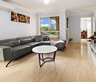 2/2 Flanders Avenue, Mount Kuring-Gai, NSW 2080 - Photo 4