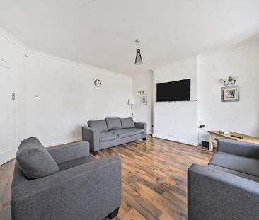 Westhorne Avenue, London SE9 - Photo 2