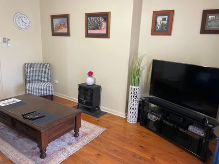 FULLY FURNISHED HOME - Photo 2