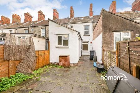 Richmond Terrace, Avonmouth, Bristol, BS11 - Photo 2