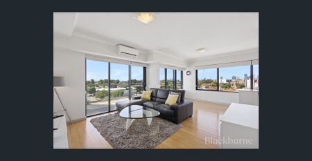 Stylish Furnished Apartment in the Heart of Mount Lawley - Photo 2