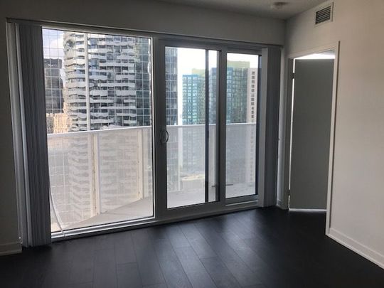 For Lease - 100 Harbour Street Unit# 2709, Toronto, Ontario - Photo 1