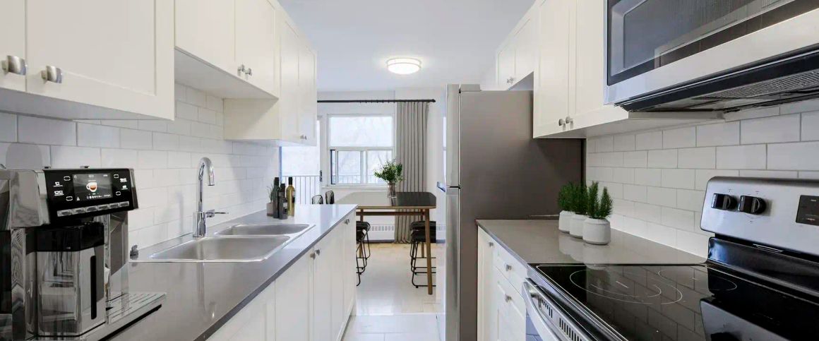 Auburn Towers — 1 Bedroom - Photo 1
