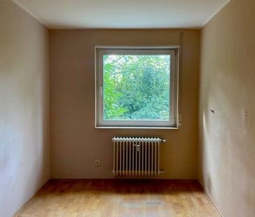 Familien willkommen - sanierte und renovierte 5-Zimmer-Wohnung mit Balkon - Photo 1