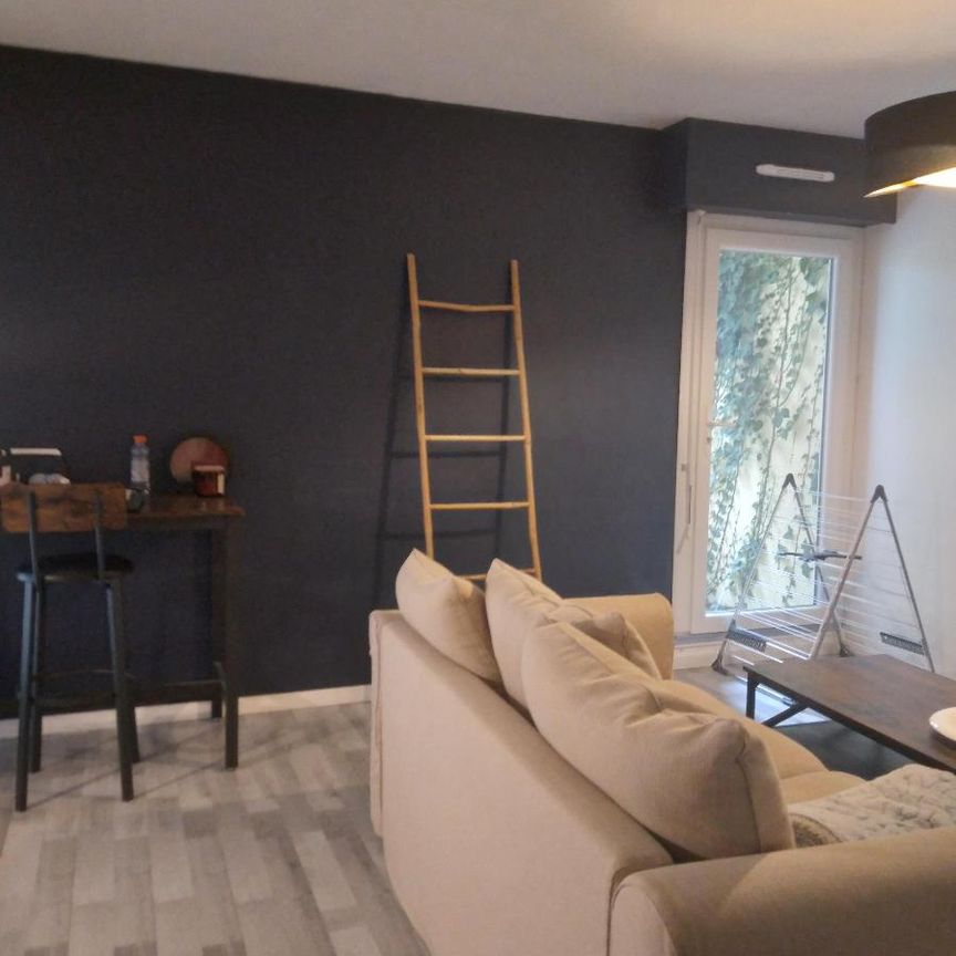 Location Appartement 1 pièce 35m² EYSINES 33320 - Photo 1