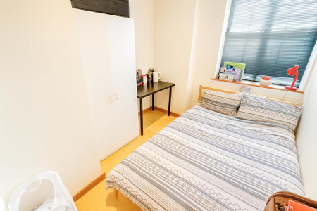 2 bedroom flat to rent - Photo 5