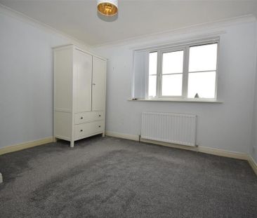 2 bedroom semi-detached house to rent - Photo 4