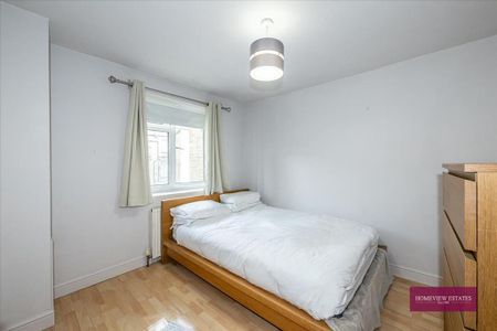 3 bedroom flat to rent - Photo 4