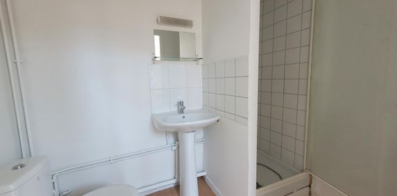 Location Appartement 1 pièce 22m² VALENCIENNES 59300 - Photo 2