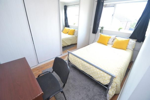 4 bedroom detached house to rent - Photo 1