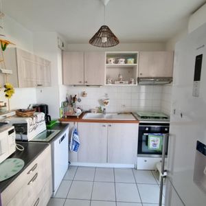 Appartement À Louer - Photo 2