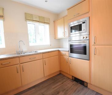 2 bedroom apartment to rent - Photo 4