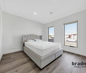 Contemporary 4-Bedroom Home in the Heart of Beveridge - Photo 3