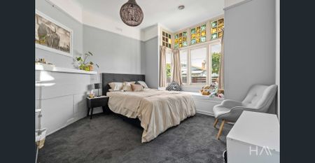 A Stylish Fusion of Character & Contemporary Ease - Photo 5